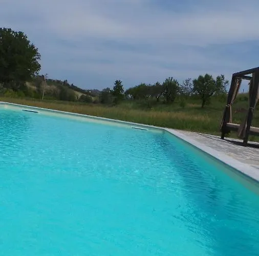 Sotto La Vigna Charm Adults Only Vacation Hayloft מלון דירות Montegrosso dʼAsti