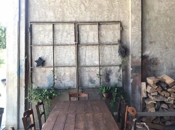 Sotto La Vigna Charm Adults Only Vacation Hayloft מלון דירות 4*